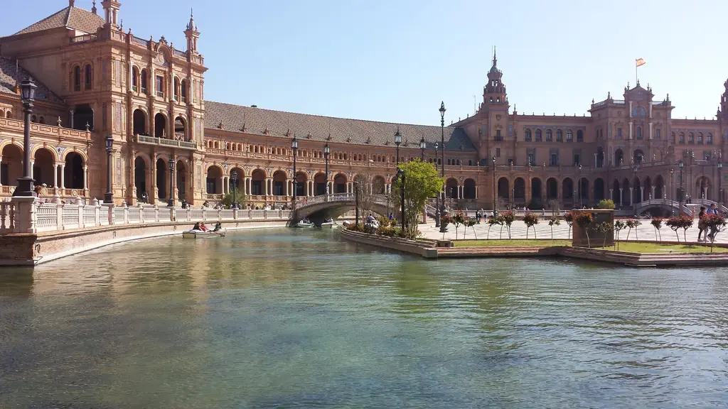 Plaza de España in Seville, with its canal and semicircular brick palace