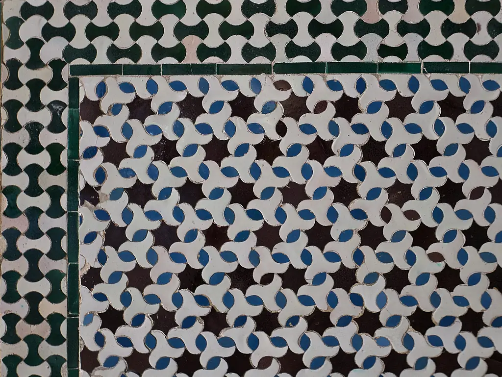 Star-pattern tilework in the Hall of the Ambassadors